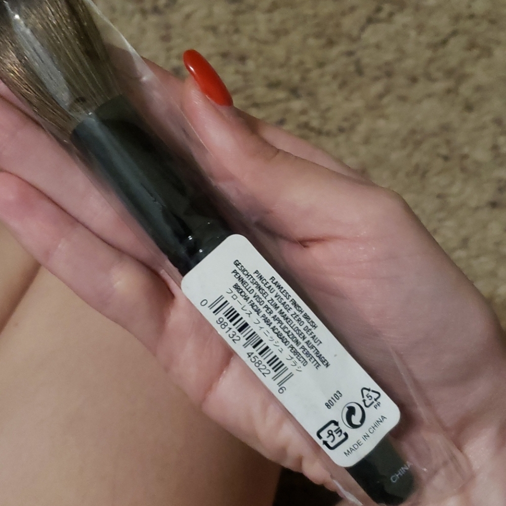 Bare minerals flawless finish brush